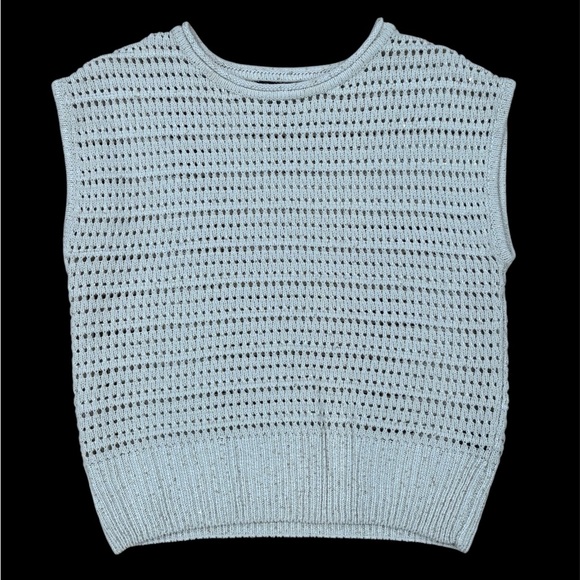 Elegant Sky Beige Knit Sleeveless Top - Picture 1 of 4